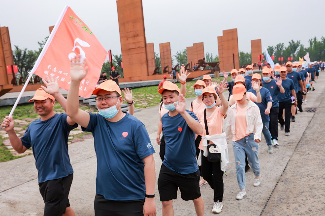 ʮ�����ഺ ʮ��ǡ�绪 ����AG��˾ 18 �������Բ����Ļ