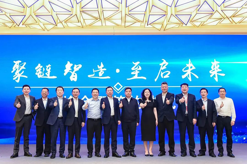 ���������족���칤ҵ�������� AG��˾�ɷ�������ҵ�濢ս������