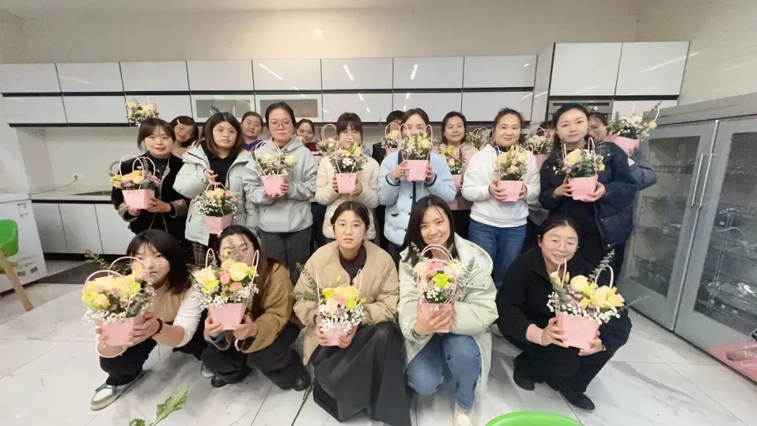 ������� ��ѧ���� | AG��˾�ɷ�2025���һ���ȶ�̬����